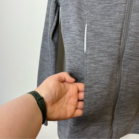 UNDER Armour Storm Full Zip Up Hooded Sweatshirt Thumb Holes Back Ruching - Picture 6 of 10